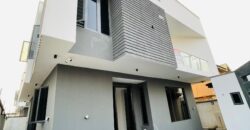 Exquisitely Newly Built 5 Bedroom Fully Detached Duplex